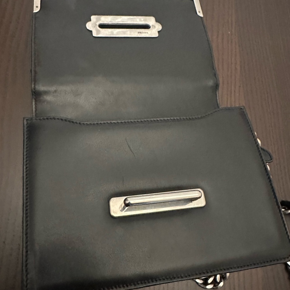 Prada - Black soft Calfskin Impunture Cahier crossbody bad - Picture 8 of 9